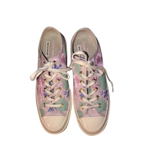 generic chuck taylors